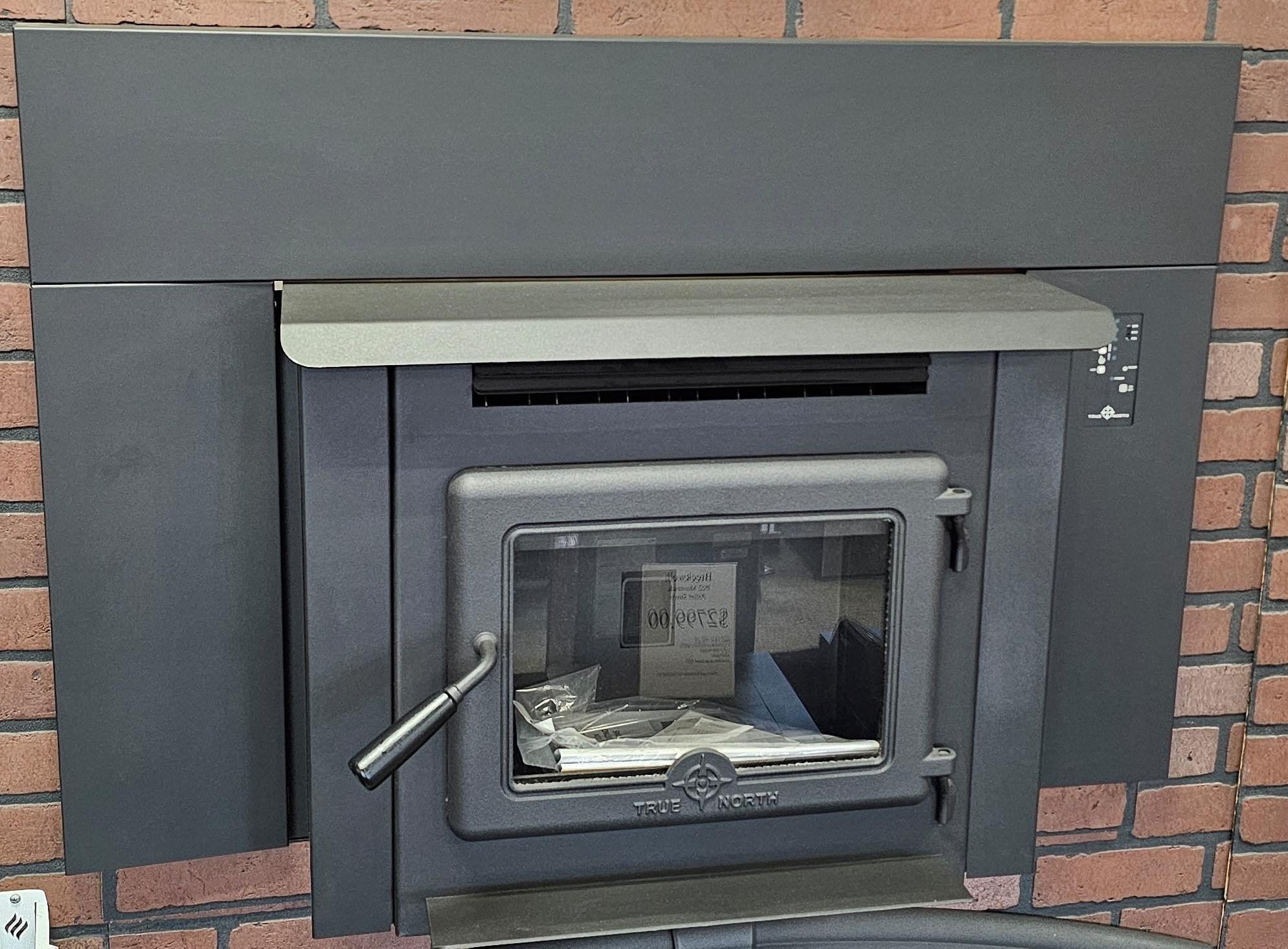 Albany Stoves.True North Pellet Insert